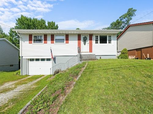 4239 Conrad Rd, Erie, PA, 16510-3521 | Card Image