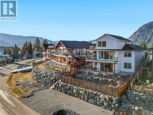 9386 Lakefront Rise, Lake Cowichan, BC, V0R2G1 | Card Image