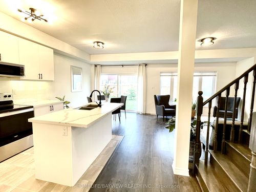 128 Village Gate Dr, Wasaga Beach, ON, L9Z0J7 | Card Image