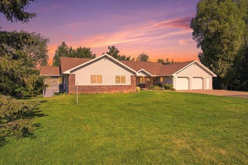 462 270th St, Woodville, WI, 54028-7317 | Card Image