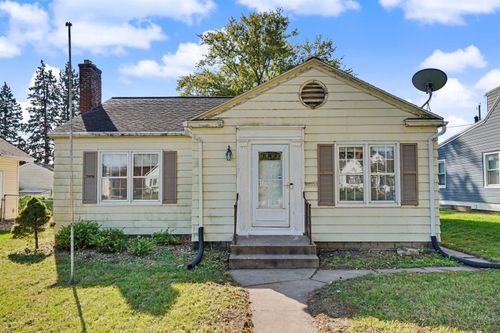 330 Alta Vista Avenue, Waterloo, IA, 50703 | Card Image
