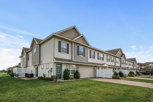 4783 Martingale Dr, Woodbury, MN, 55129-7544 | Card Image