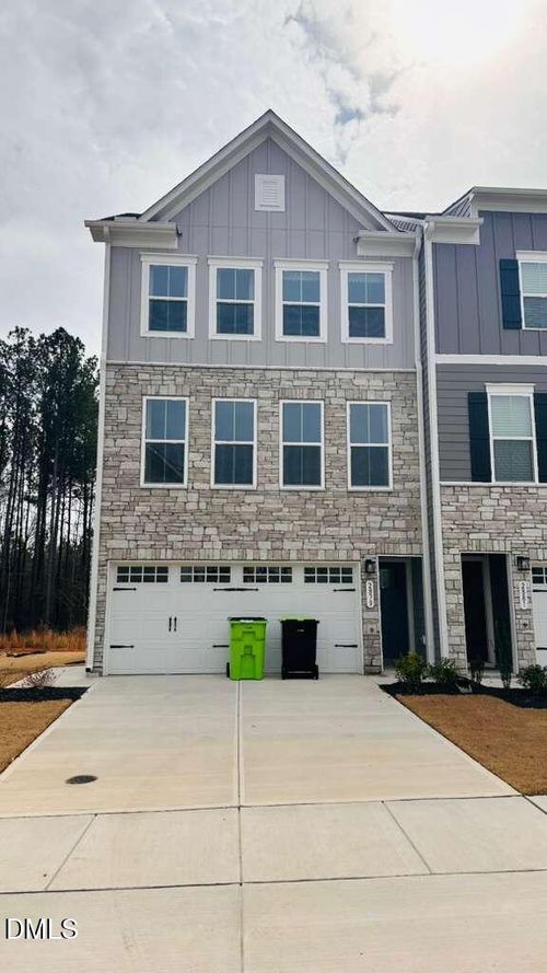 2879 Foster Woods Dr, Apex, NC, 27502-7750 | Card Image