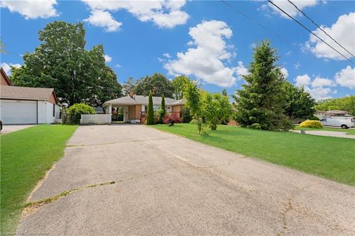 293 King George Rd, Brantford, ON, N3R5L1 | Card Image