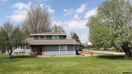 902 Q St, Tekamah, NE, 68061-1159 | Card Image