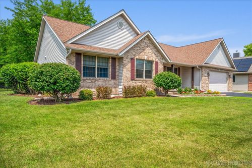 475 John Marshall Ln, Sycamore, IL, 60178-8779 | Card Image