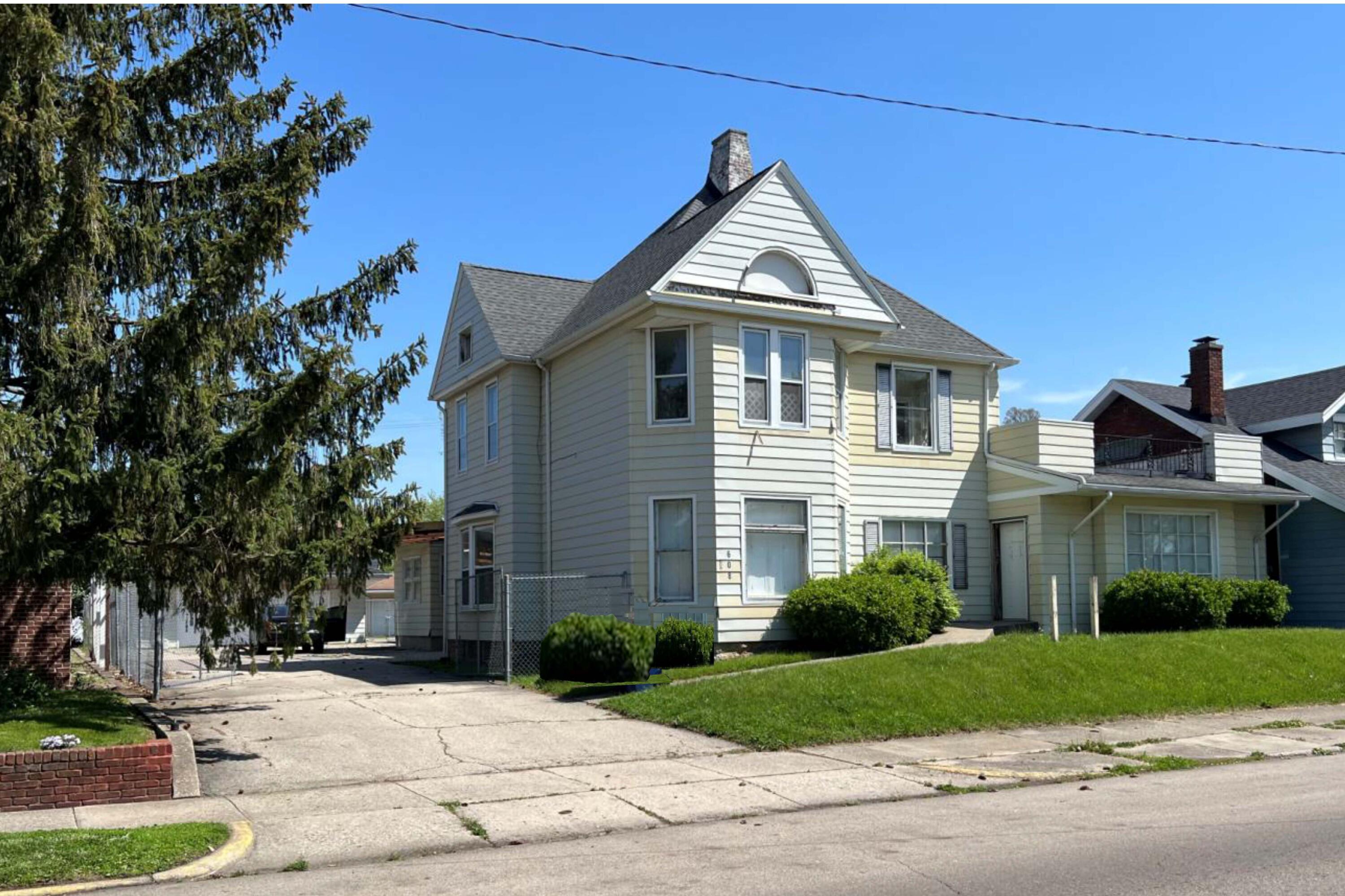 608 W High St, Piqua, OH 45356