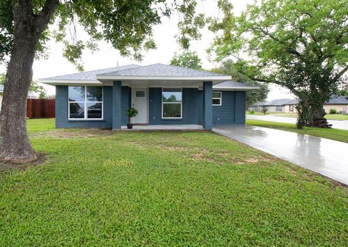 1017 Glen Lake Ct, Eagle Lake, TX, 77434-3015 | Card Image