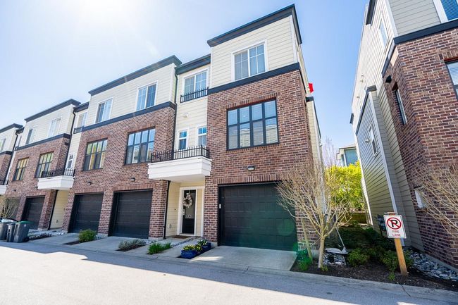 59 - 15588 32 Avenue, Townhouse with 3 bedrooms, 2 bathrooms and 2 parking in Surrey BC | Image 2
