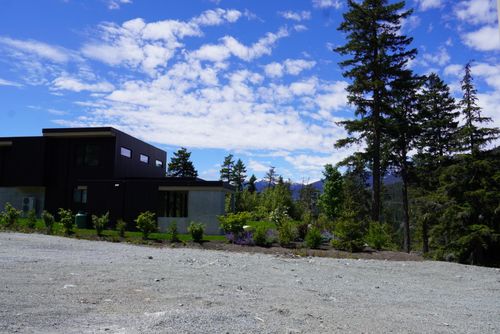 9261 Wedgemount Plateau Dr, Whistler, BC, V8E1M1 | Card Image