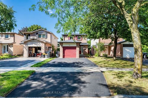 31 Wheatfield Rd, Brampton, ON, L6X2V4 | Card Image