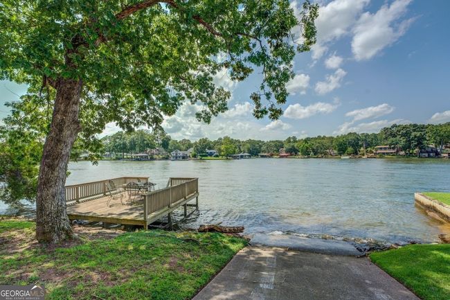 393 Templeton Cir, House other with 3 bedrooms, 2 bathrooms and 2 parking in Mansfield GA | Image 47