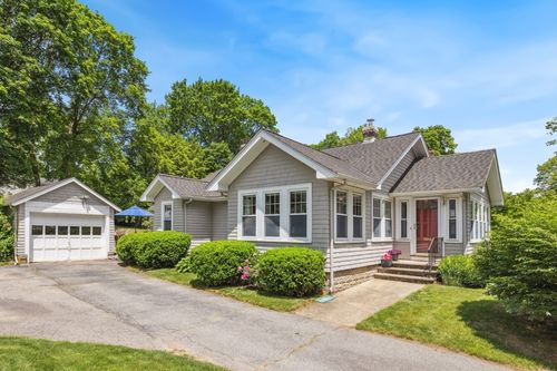 14 Fairview Ave, Reading, MA, 01867-3417 | Card Image