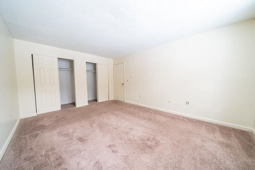 unit-7-unit-5-1 Charleston Avenue, Londonderry, NH, 03053 | Card Image