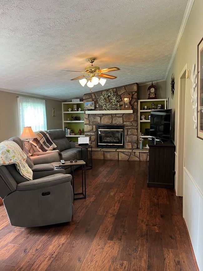 619 Valley Loop Rd, House other with 3 bedrooms, 2 bathrooms and null parking in Tazewell VA | Image 8
