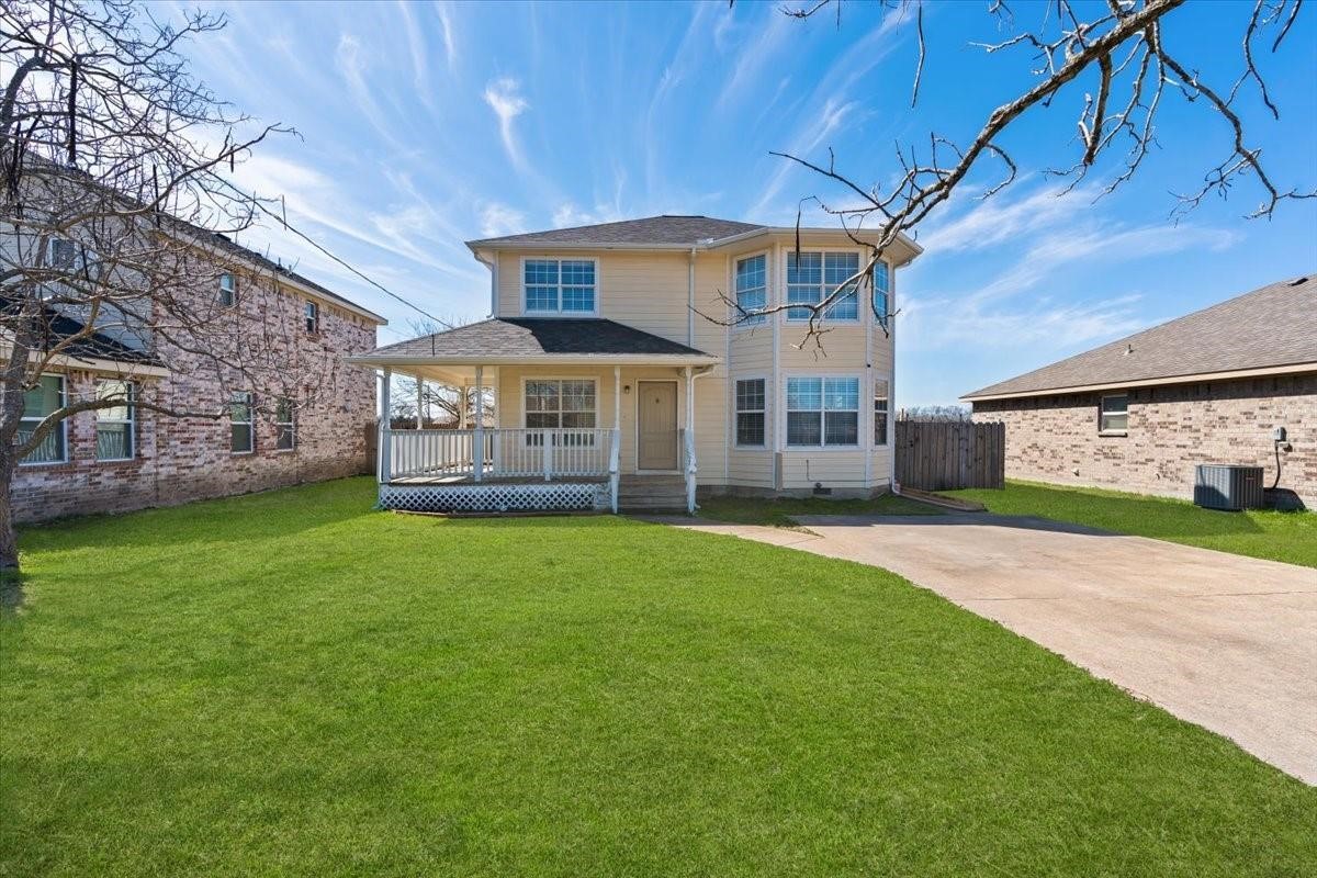 Residential in Terrell