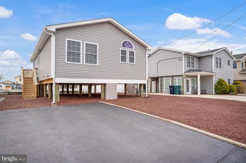 9 Lake Saint Clair Dr, LITTLE EGG HARBOR TWP, NJ, 08087-1608 | Card Image