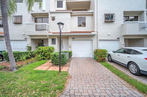 14k-21391 Marina Cove Cir, Aventura, FL, 33180-3567 | Card Image