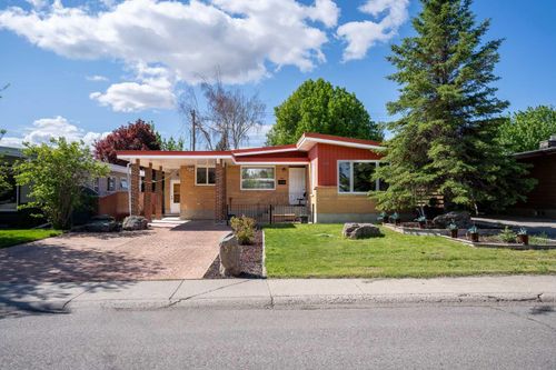 2518 15 Ave S, Lethbridge, AB, T1K0X8 | Card Image