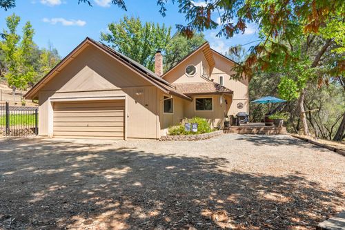 4041 Spectrum Way, Shingle Springs, CA, 95682-9362 | Card Image