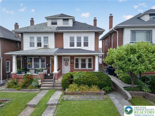 121 E Elm St, Emmaus, PA, 18049-2909 | Card Image