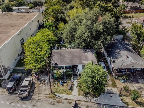 1517 Chapman St, Houston, TX, 77009-8712 | Card Image