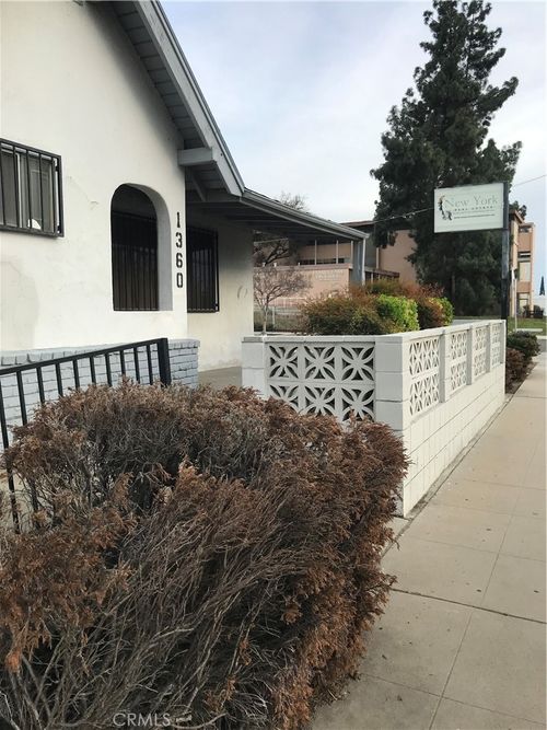 1356 N Fresno St, Fresno, CA, 93703-3838 | Card Image