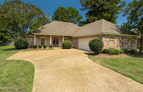 144 Devlin Springs Dr, Madison, MS, 39110-6549 | Card Image