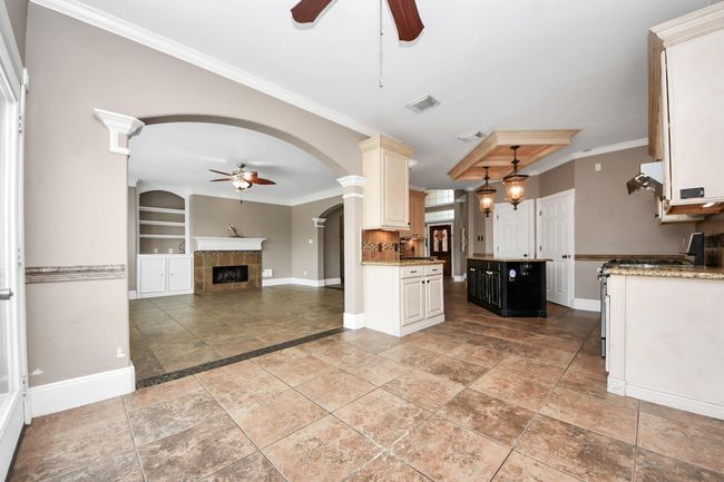 3613 Pine Valley Dr, House other with 5 bedrooms, 4 bathrooms and 2 parking in Pearland TX | Image 14