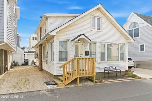 34 Waterview Way, Sea Bright, NJ, 07760-2132 | Card Image