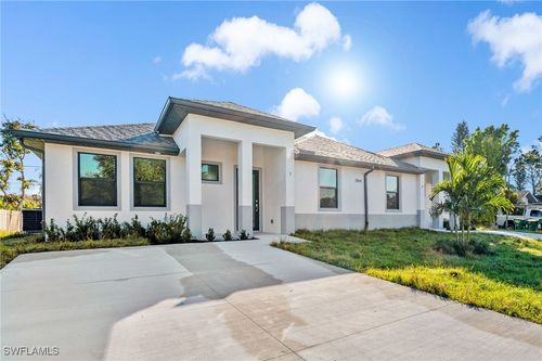 2064 55th Ter Sw, NAPLES, FL, 34116-5465 | Card Image