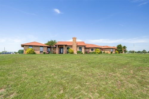 105 Sammis Way, Whitesboro, TX, 76273-2044 | Card Image