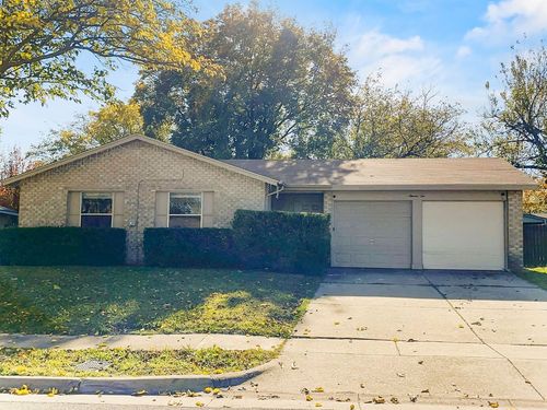 1110 Providence Ct, Arlington, TX, 76015-3537 | Card Image