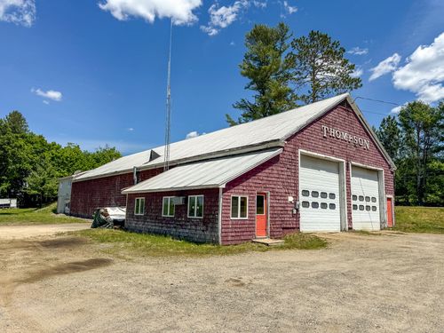725 Enfield Rd, Lincoln, ME, 04457-4143 | Card Image