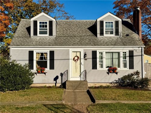 209 Woodbury St, Pawtucket, RI, 02861-1453 | Card Image