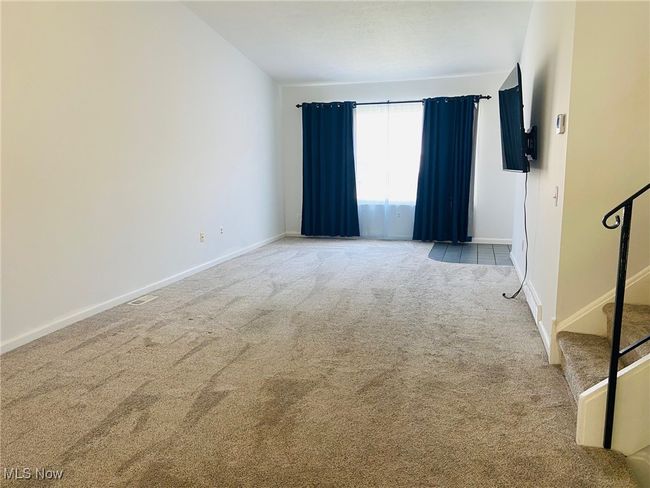 56 - 8870 Holly Ln, Condo with 3 bedrooms, 2 bathrooms and null parking in Olmsted Falls OH | Image 8