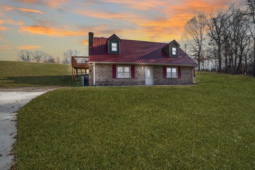 3851 Dailey Rd, Clarksville, TN, 37042-6818 | Card Image