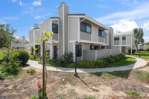 1-27120 Crossglade Ave, Santa Clarita, CA, 91351-3376 | Card Image