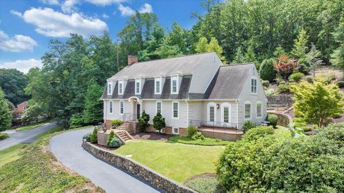 5004 Crossbow Cir, Roanoke, VA, 24018-8612 | Card Image