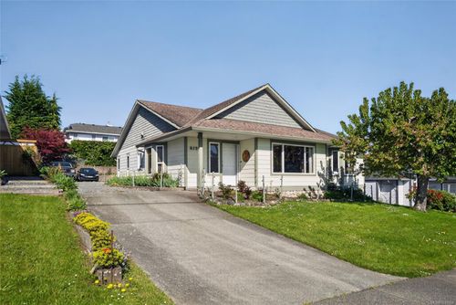 8126 Musgrave St, Crofton, BC, V0R1R0 | Card Image