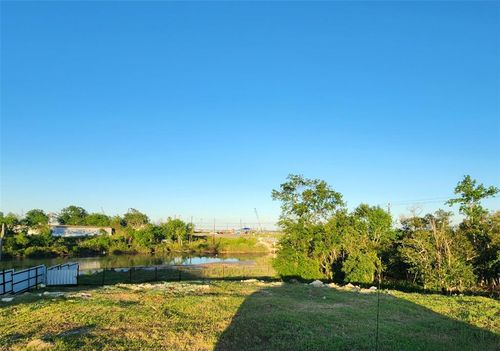 108 Cedar Ln, Channelview, TX, 77530-3710 | Card Image