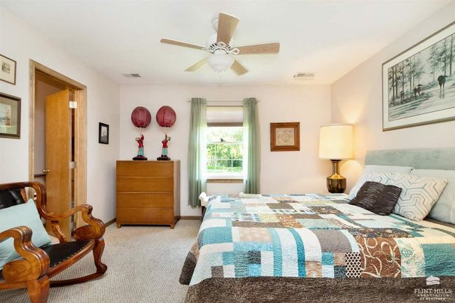 221 Hackberry Ave, House other with 3 bedrooms, 2 bathrooms and null parking in Manhattan KS | Image 12