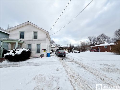 58 Ruggles St, Dunkirk, NY, 14048-2712 | Card Image