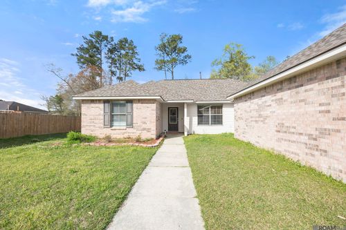 12823 Hazlewood Dr, Denham Springs, LA, 70726-6587 | Card Image