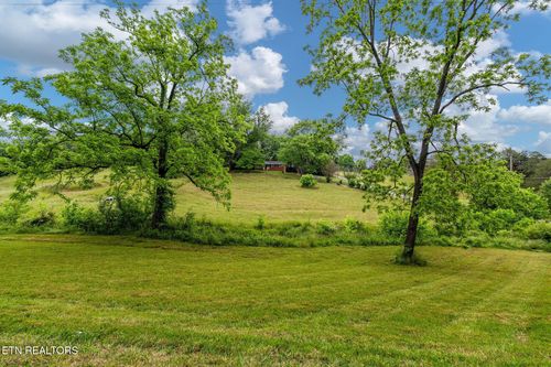630 Briar Patch Ln, Greeneville, TN, 37745-3732 | Card Image