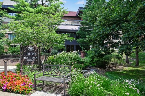 apt-311a-1409 Burr Oak Rd, Hinsdale, IL, 60521-8633 | Card Image