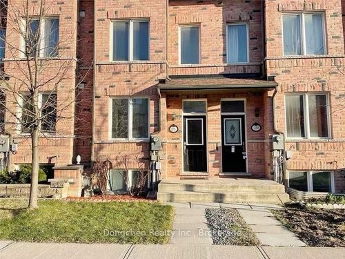 21 Kawneer Terr, Scarborough, ON, M1P0C3 | Card Image