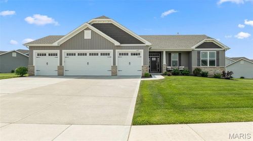 1427 Riverdale Manor Dr, O Fallon, MO, 63366-1507 | Card Image