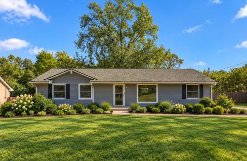 106 Cedarcrest Dr, Hendersonville, TN, 37075-2905 | Card Image