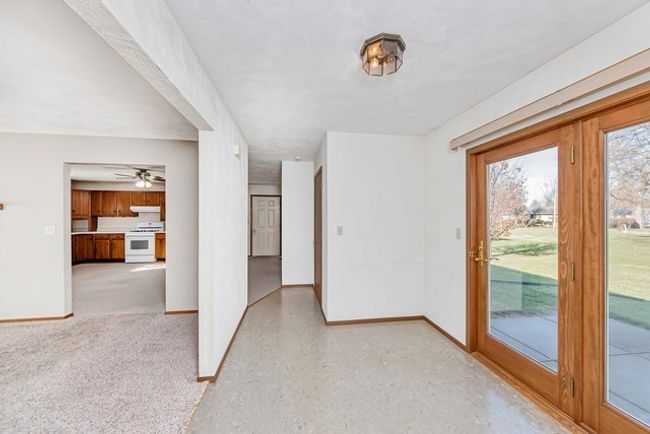 313 W Topeka St, House other with 3 bedrooms, 2 bathrooms and 2 parking in Toluca IL | Image 11